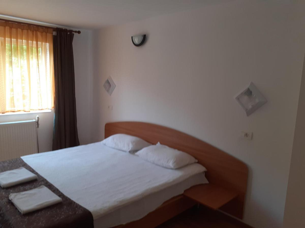 Casa Cionca Pensionat Gilău Eksteriør billede